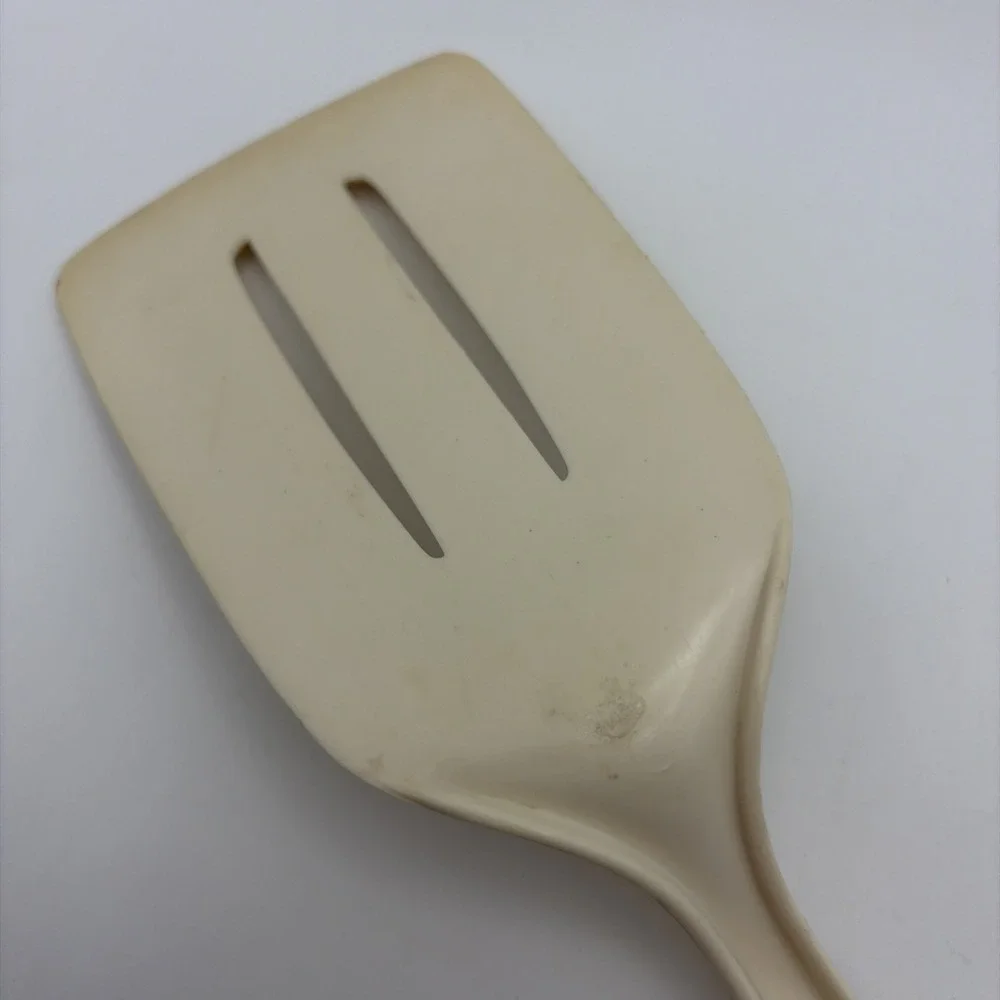 Vintage Ekco Spice of life Hard Plastic Melamine Slotted Spatula